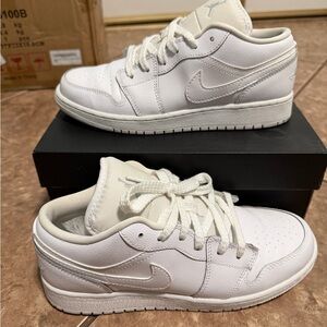 Nike Air Jordan Low White Sneakers